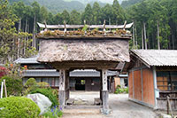 竹川家の芝棟門