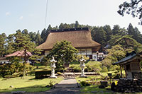 日本最大の茅葺き正法寺本堂
