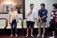 各地から参加する
茅葺き職人の紹介コーナー